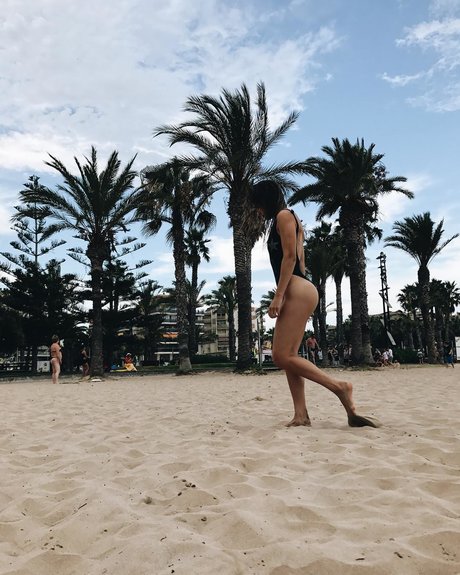 Elena Berri hot model galleries