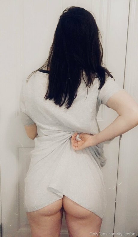 KylieeOW xxx actress archive