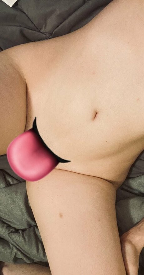 KylieeOW free star image