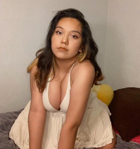 Moxxilove20 top actress photos