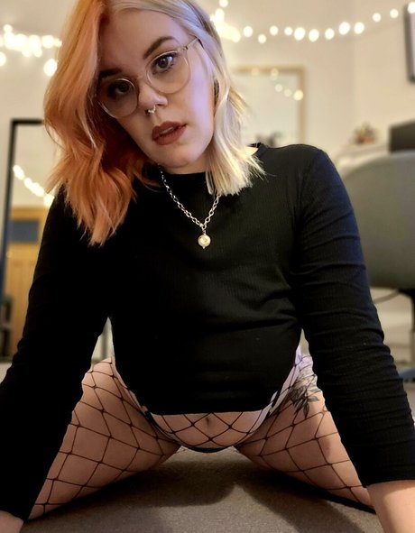 redhead fuck onlyfans hd images