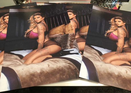 Lady Pleasure sex model pics