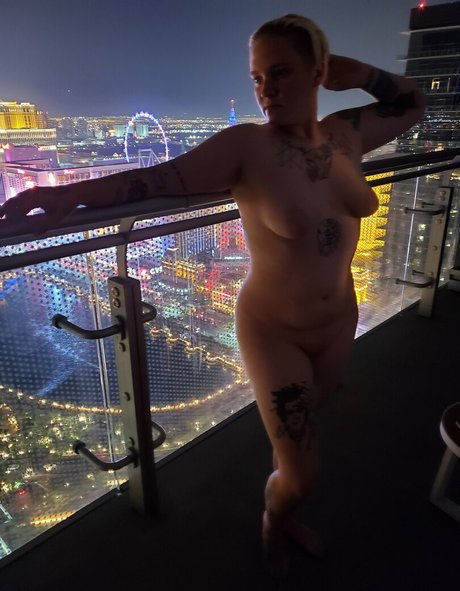 Skeletons twin nice actress images