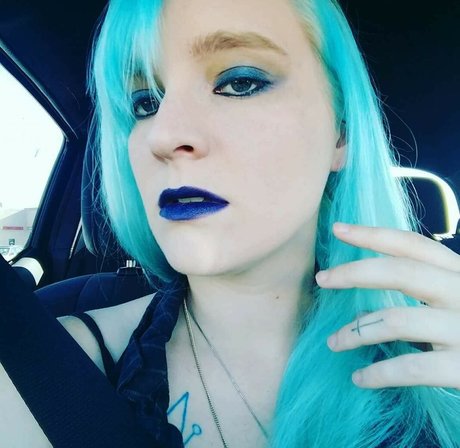 Skeletons twin star nice pictures