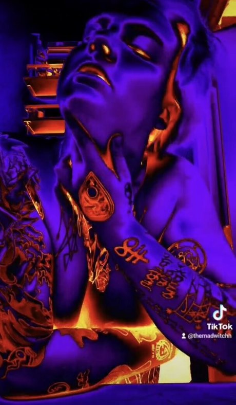 Skeletons twin pornographic model pictures