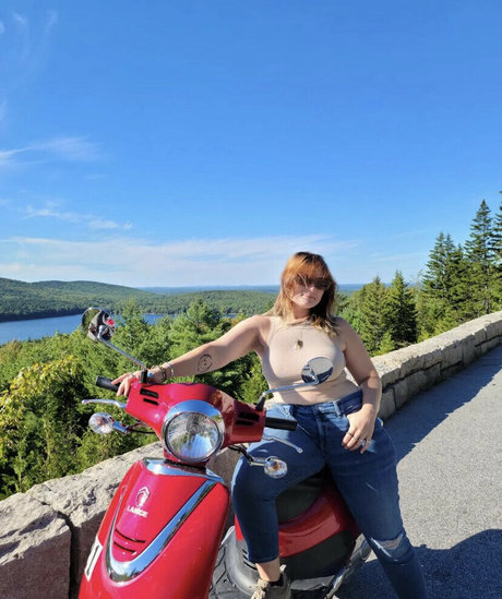 Shiny Says star erotic archive