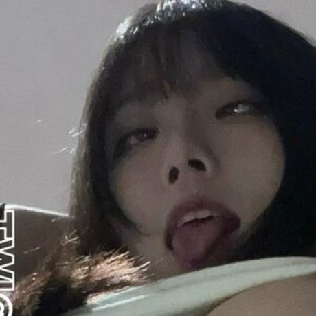 Hagikomomo model nude image