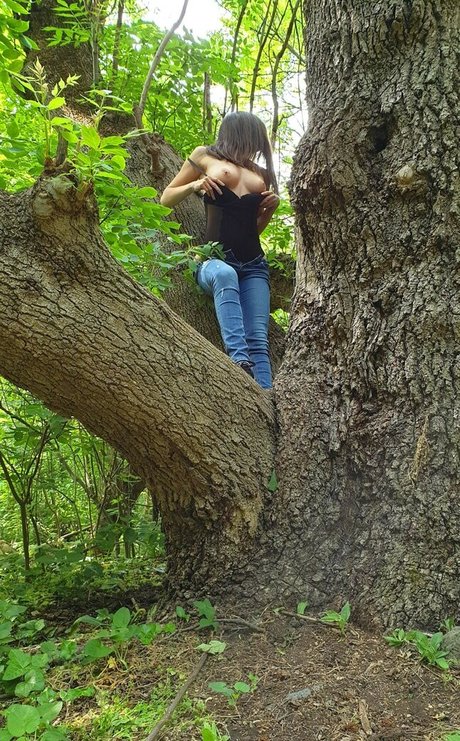 Sassymehh model exclusive photo