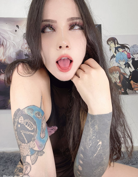 Laura Maya model top gallery