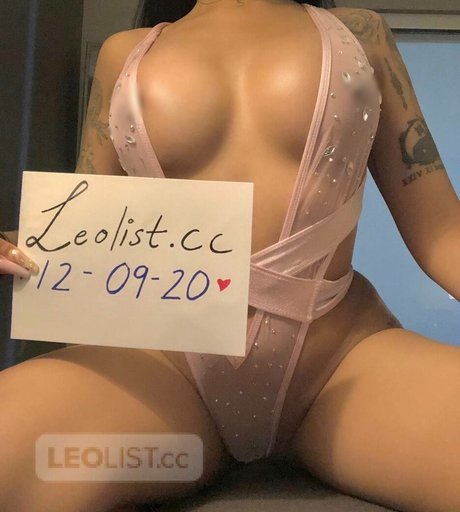 Olivia Sky sex pornstar img