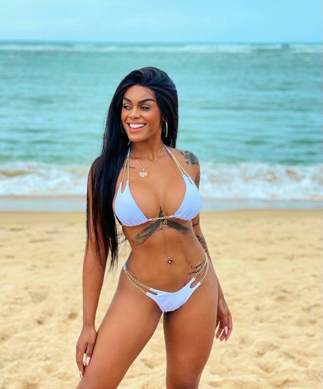 Lais Oliveira sexy pornstar pic