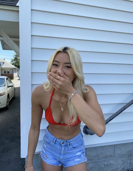 Kimberlyvuongg xxx pornstar gallery