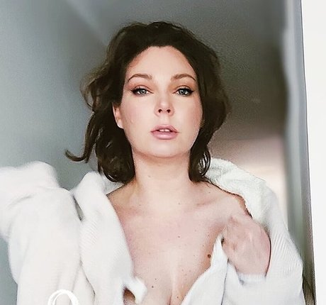 ellecremevip pornstar adult pic