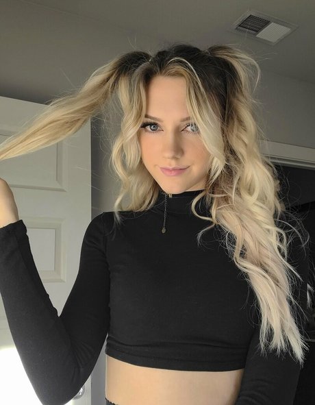 Kimcella Profile Photo