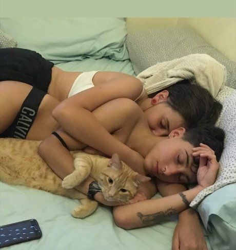 Laubrasil naked pornstar galleries