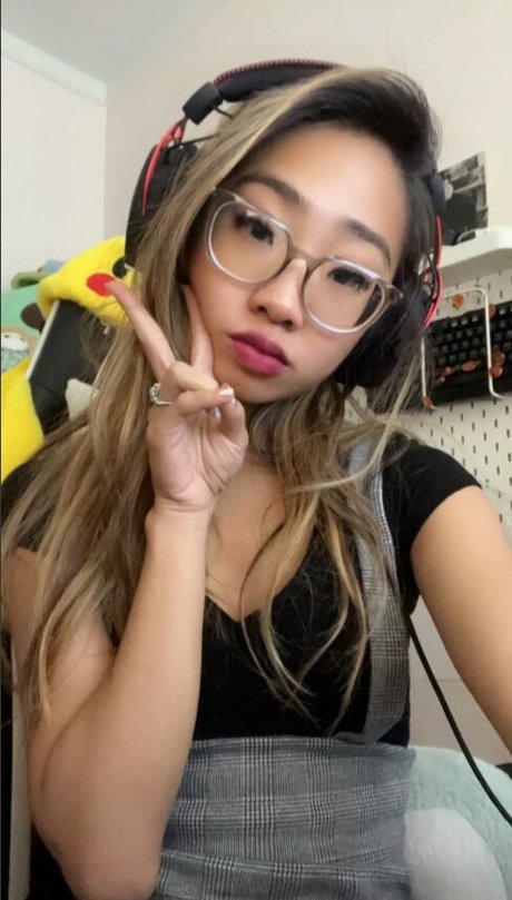 licking pussy onlyfans porno photos