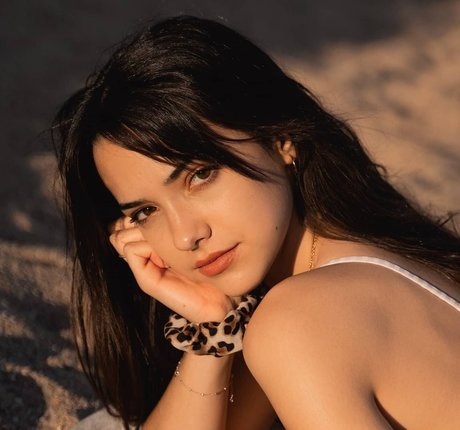 Angela Marmol art model pictures