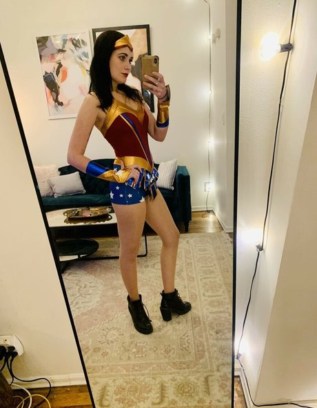 Keanu Thompson pornstar pretty photo