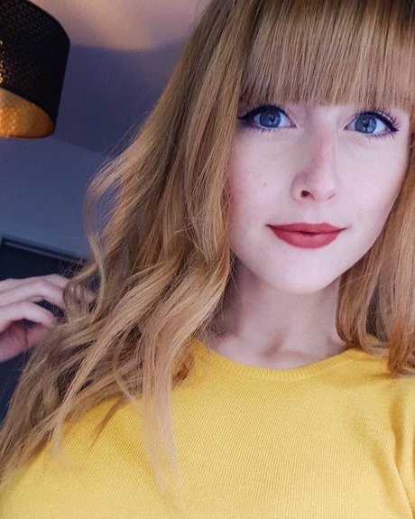 elie dr naked actress gallery