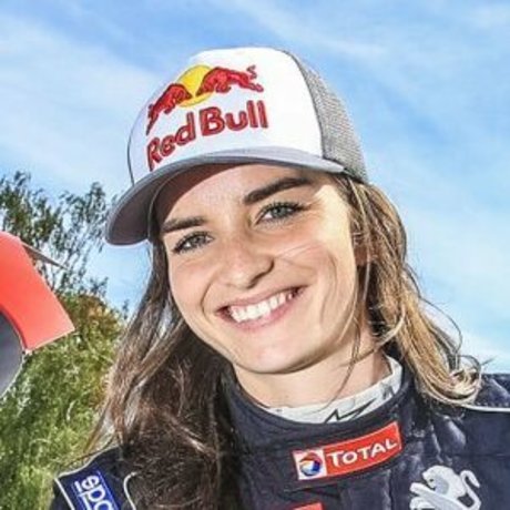 Catie Munnings exclusive actress pic