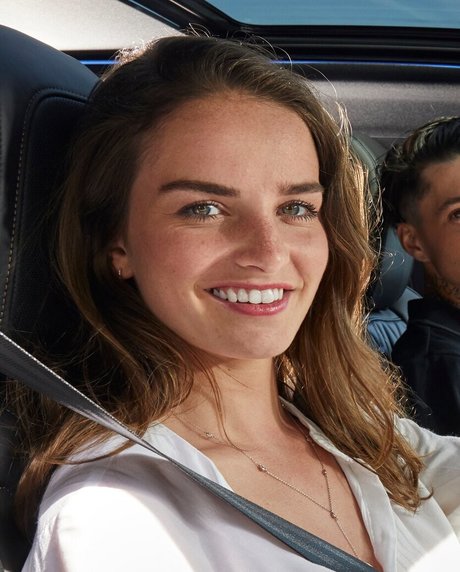 Catie Munnings pornstar images