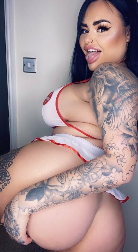 Lexie Essex pornstar erotic pic