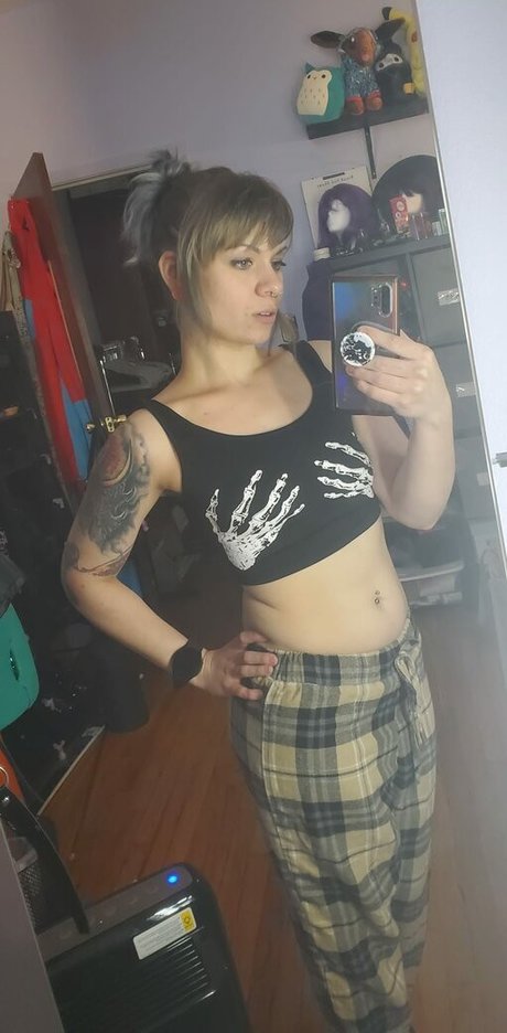 Ari cak3s perfect model pic