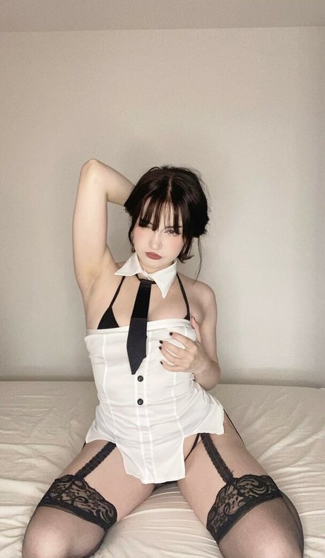 katieuhiguess best star picture