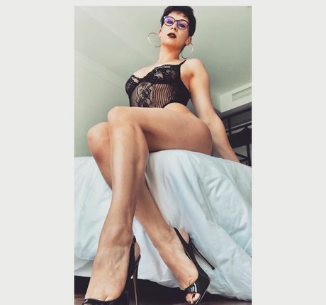 thick ass onlyfans free nude archive