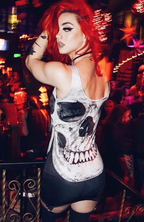 Gigi Dolin naked pornstar pic