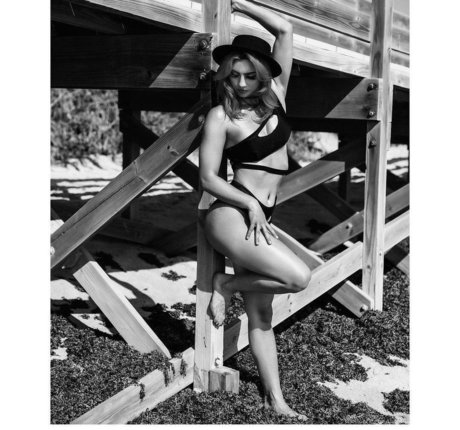 Gigi Dolin model xxx photo