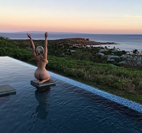 Gia Genevieve sex pornstar galleries