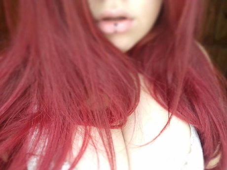 Lolitajoestar naked pornstar img