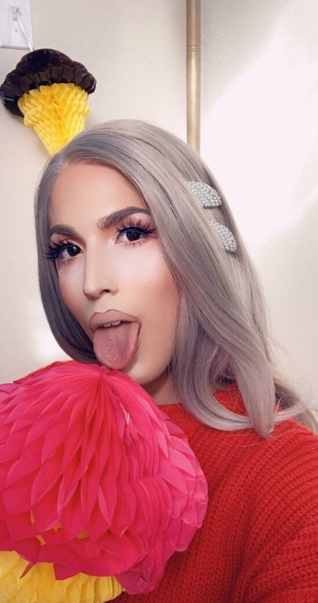 Vanessa9in model adult photos