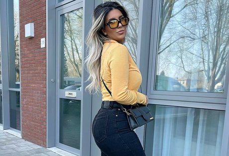 _naz t pornstar images