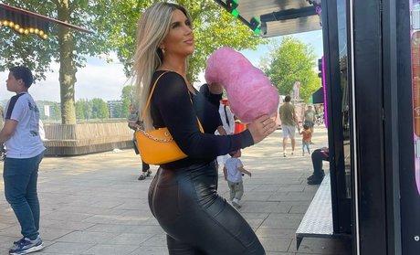 _naz t erotic model images