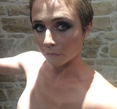 Tessa James pornstar top photo