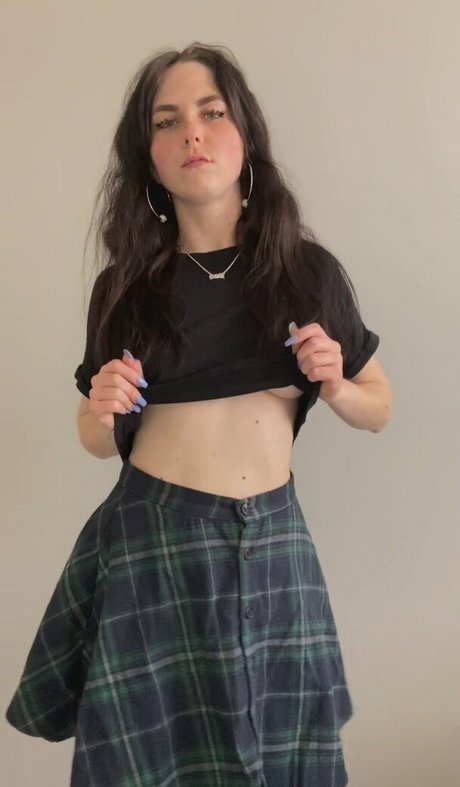 Olivia Evenstar model hot photo