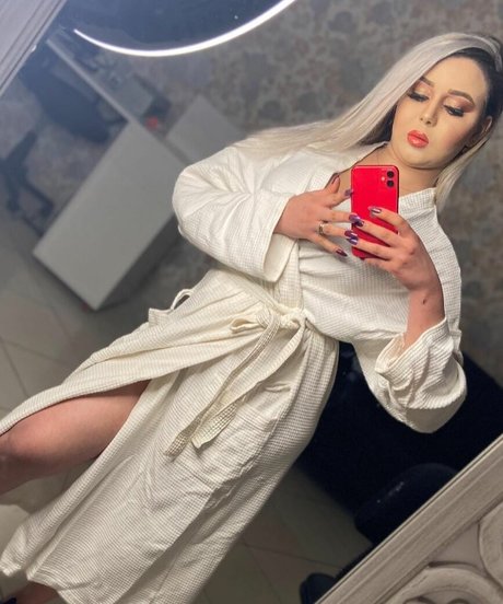 Islem Souilem naked model pics