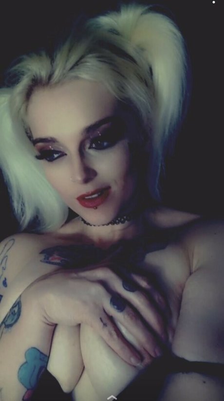 college girl onlyfans hot nude picture