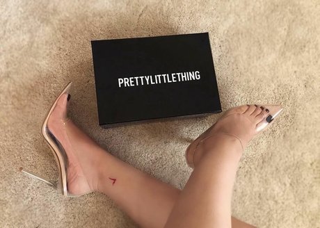 FeetByJo star pretty image