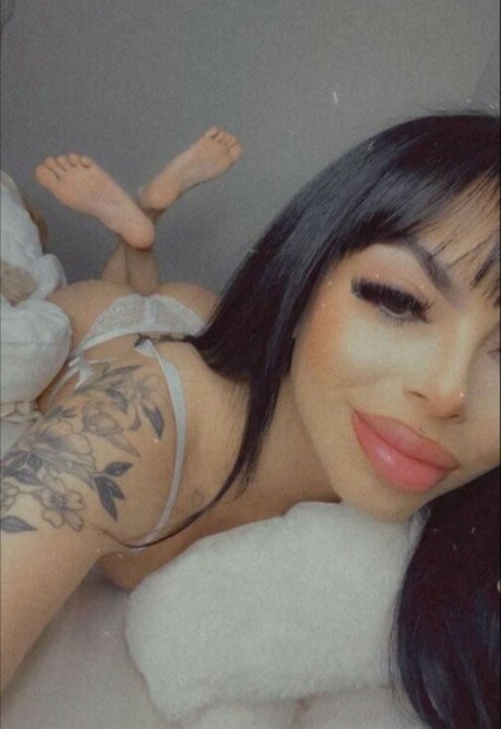 Breanna Riverside pornstar galleries