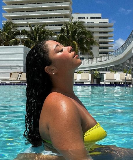 Stormiray beautiful actress pics