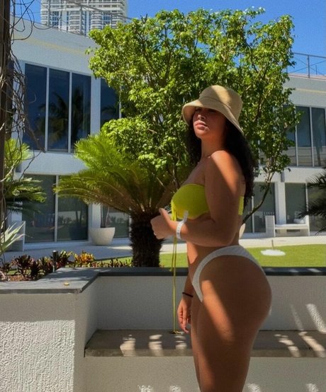 Stormiray erotic model pics