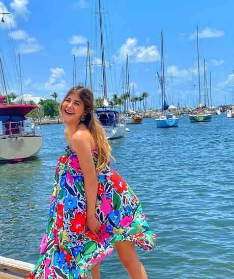 Malak Koura model sex pics