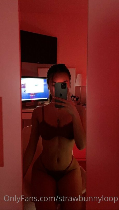 Lily Luen exclusive pornstar pics