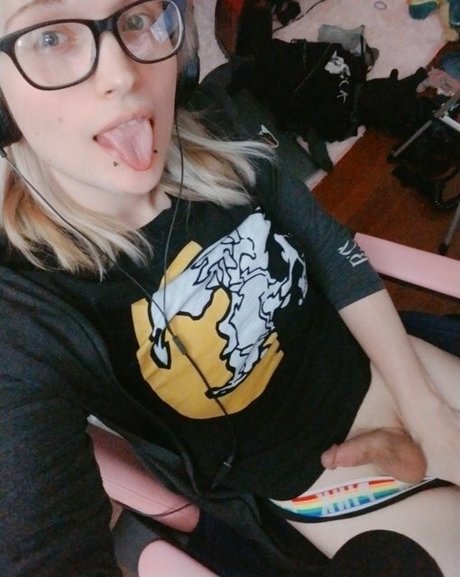 Jaxipup free pornstar photos