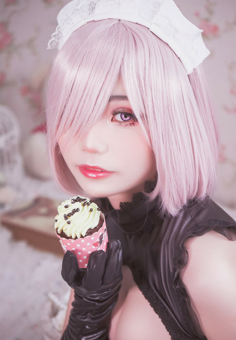 Miinmeow nude actress pictures