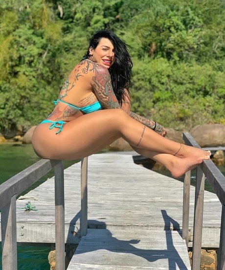 fe lemes_ nude star pics