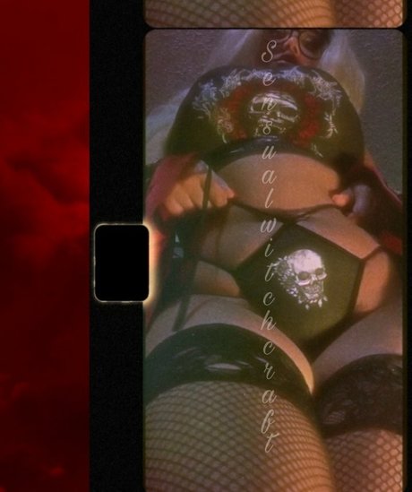 Sensualwitchcraft exclusive model photo